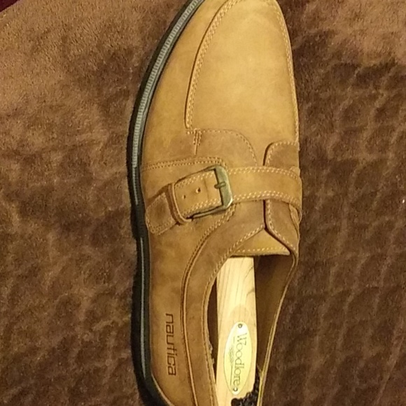 Dress shoes